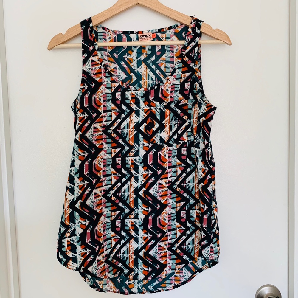 2 for $15 ! sleeveless Top With front pocket